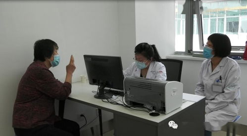 開(kāi)診首日現(xiàn)場(chǎng)直擊 專家精確診治與暖心服務(wù)贏得群眾歡喜點(diǎn)贊，診斷技術(shù)研發(fā)助力醫(yī)療升級(jí)